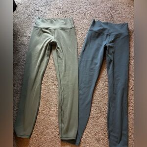 2 Pair Lot Vuori All The Feels Leggings size XS Lake blue and Green